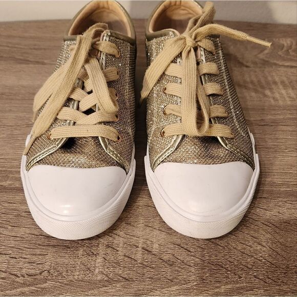 G BY GUESS WOMEN'S 7 SIZE LACE UP TOP CANVAS SHOES SNEAKERS GOLD CAP TOE - Picture 1 of 5